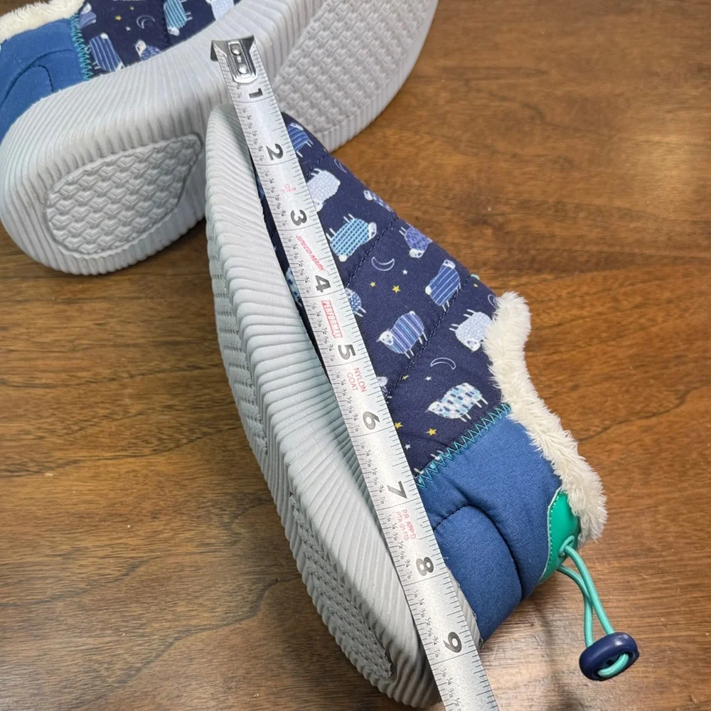 Lands End Sheep Kids Sherpa Lined Ultra Lightweight Puffer Slippers, est sz 4
